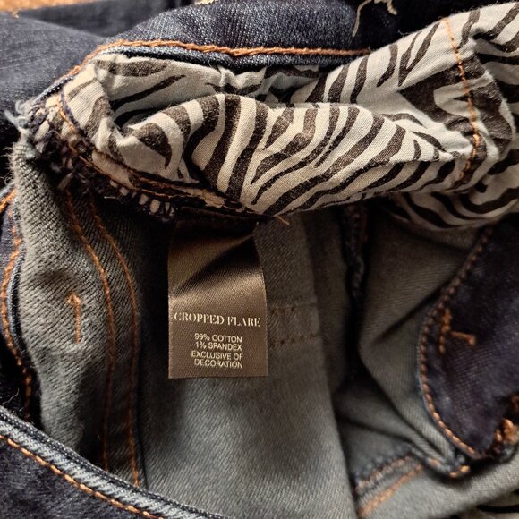 White House Black Market Cropped Flare Denim Jeans - Picture 7 of 8